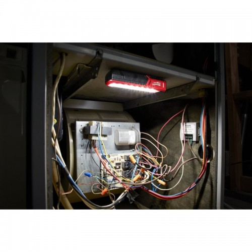 Фонарь светодиодный аккумуляторный компактный (зарядка через USB) MILWAUKEE L4 FL-301