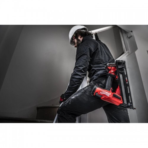 Пистолет гвоздезабивной аккумуляторный бесщёточный MILWAUKEE M18 FN15GA-0X (32-64мм)(каркас, HDкейс)