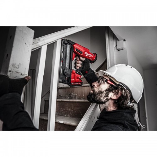 Пистолет гвоздезабивной аккумуляторный бесщёточный MILWAUKEE M18 FN16GA-0X (32-64мм)(каркас, HDкейс)