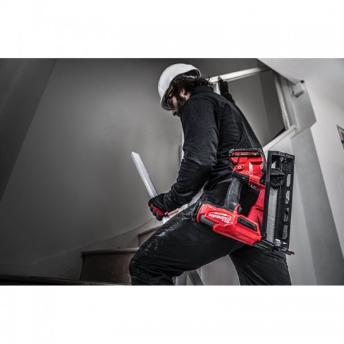 Пистолет гвоздезабивной аккумуляторный бесщёточный MILWAUKEE M18 FN16GA-202X (32-64мм)(ЗУ+2Х2Ач)