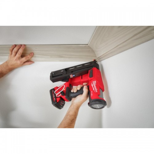 Пистолет гвоздезабивной аккумуляторный бесщёточный MILWAUKEE M18 FN16GA-202X (32-64мм)(ЗУ+2Х2Ач)