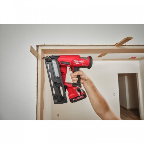 Пистолет гвоздезабивной аккумуляторный бесщёточный MILWAUKEE M18 FN16GA-202X (32-64мм)(ЗУ+2Х2Ач)