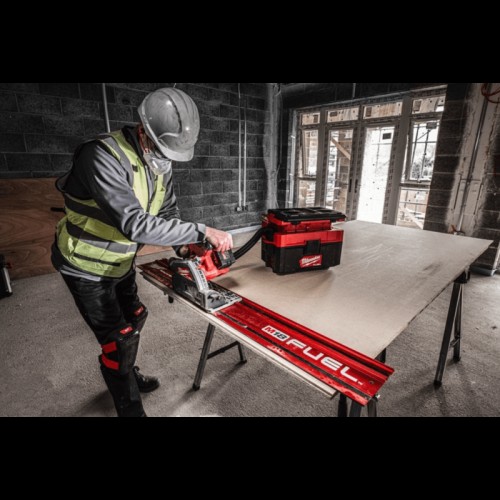Пила дисковая погружная аккумуляторная бесщеточная MILWAUKEE M18 FPS55-552P Ø165мм (ЗУ+2Х5.5Ач+кейс)