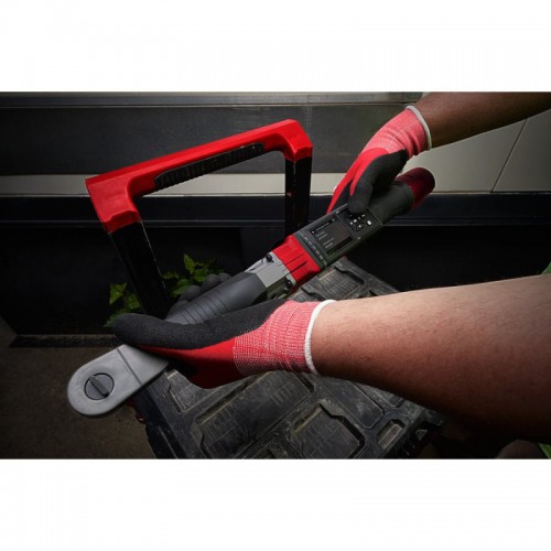 Ключ динамометрический электронный MILWAUKEE 3/8'' (13.6 - 135.6Нм) M12 ONEFTR38-201C(ЗУ+2Х2Ач+кейс)