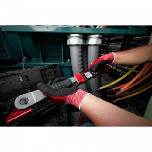 Ключ динамометрический электронный MILWAUKEE 3/8'' (13.6 - 135.6Нм) M12 ONEFTR38-201C(ЗУ+2Х2Ач+кейс)