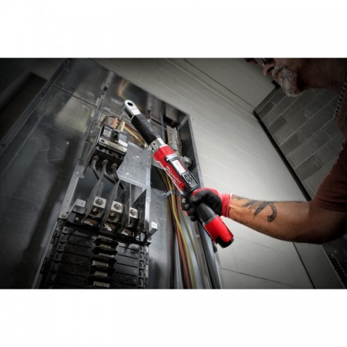 Ключ динамометрический электронный MILWAUKEE 3/8'' (13.6 - 135.6Нм) M12 ONEFTR38-201C(ЗУ+2Х2Ач+кейс)