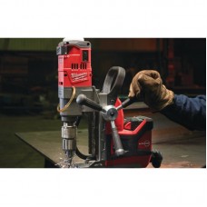 Дрель аккумуляторная бесщеточная на магнитной (постоянный магнит) станине MILWAUKEE M18 FMDP-0C