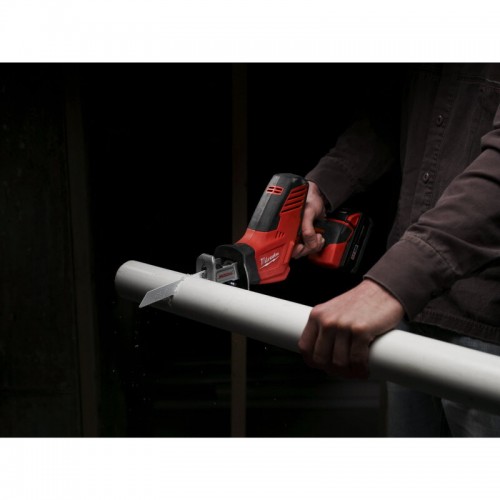 Пила сабельная аккумуляторная MILWAUKEE M18 C18 HZ-0 (каркас)