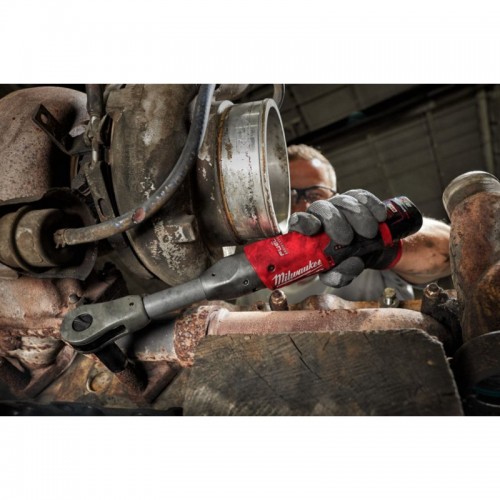 Трещётка аккумуляторная бесщёточная удлинённая MILWAUKEE 3/8\" (75 Нм) M12 FIR38LR-0 (каркас)