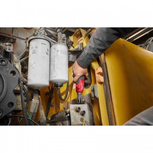 Трещётка аккумуляторная бесщёточная MILWAUKEE 3/8\" (47 Нм) M12 FHIR38-0 (каркас)