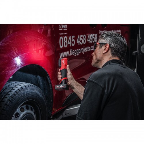 Фонарь светодиодный аккумуляторный для цветоподбора MILWAUKEE M12 CML-401 (ЗУ+1акк.Х4Ач)