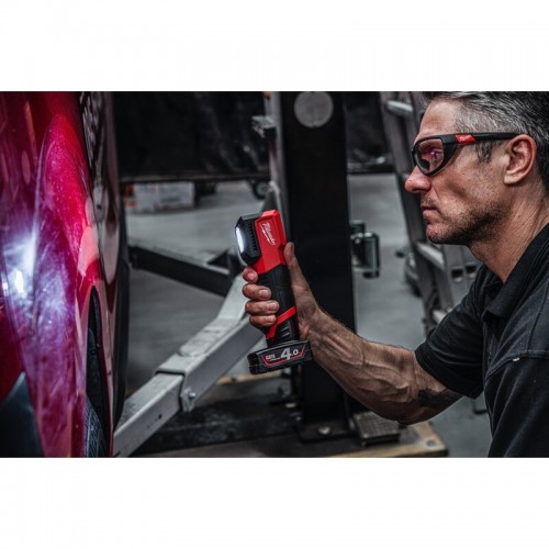 Фонарь светодиодный аккумуляторный для цветоподбора MILWAUKEE M12 CML-401 (ЗУ+1акк.Х4Ач)