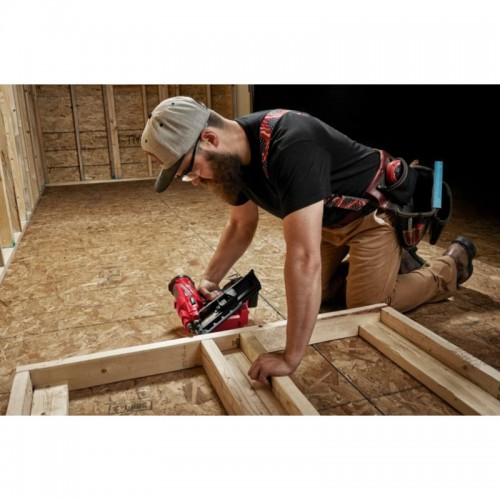 Пистолет гвоздезабивной аккумуляторный бесщёточный MILWAUKEE M18 FFN-502C (50-90мм)(ЗУ+2акХ5Ач+кейс)