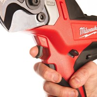 Кабелерез аккумуляторный MILWAUKEE M12 CC-0 до 32 мм