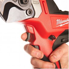 Кабелерез аккумуляторный MILWAUKEE M12 CC-0 до 32 мм