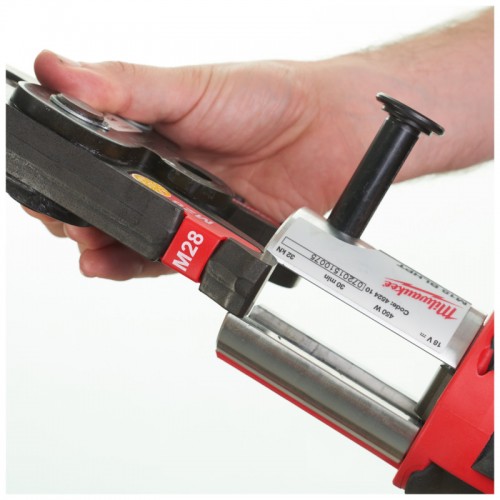 Обжимник гидравлический аккумуляторный для труб MILWAUKEE M18 BLHPT-202C V-SET (ЗУ+2Х2Ач+кейс)