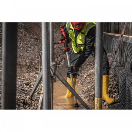 Насос аккумуляторный для перекачки жидкости MILWAUKEE M12 BSWP-0 (каркас)