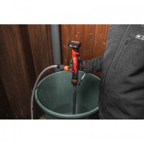 Насос аккумуляторный для перекачки жидкости MILWAUKEE M12 BSWP-601 (ЗУ+1акк.Х6Ач)