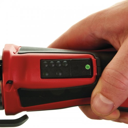 Обжимник гидравлический аккумуляторный для труб MILWAUKEE M12 HPT-202C U-KIT (ЗУ+2акк.Х2Ач+кейс)