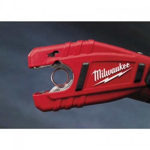 Труборез аккумуляторный по медным трубам MILWAUKEE C12 PC-0 (каркас)