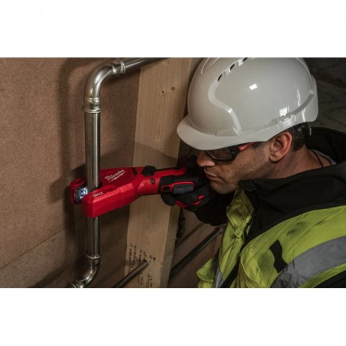 Труборез аккумуляторный по нержавеющей стали MILWAUKEE M12 PCSS-202C (ЗУ+2акк.Х2Ач+кейс)