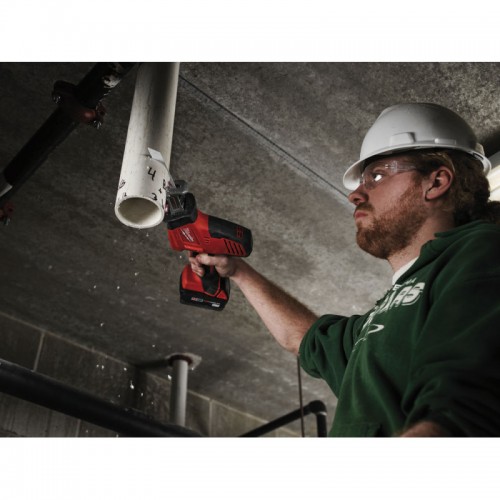 Пила сабельная аккумуляторная MILWAUKEE M18 C18 HZ-0X, (каркас, HDкейс)