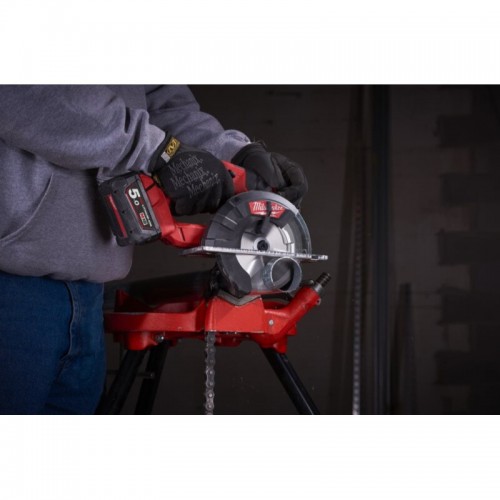 Пила дисковая аккумуляторная бесщеточная по металу MILWAUKEE M18 FMCS-0X Ø150мм (каркас+HDкейс)