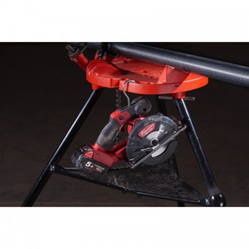 Пила дисковая аккумуляторная бесщеточная по металу MILWAUKEE M18 FMCS-0X Ø150мм (каркас+HDкейс)