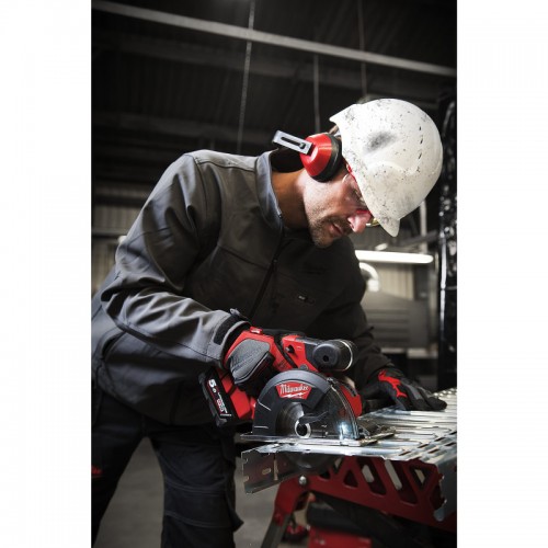 Пила дисковая аккумуляторная бесщеточная по металу MILWAUKEE M18 FMCS-502X Ø150мм (ЗУ+2Х5Ач+HDкейс)