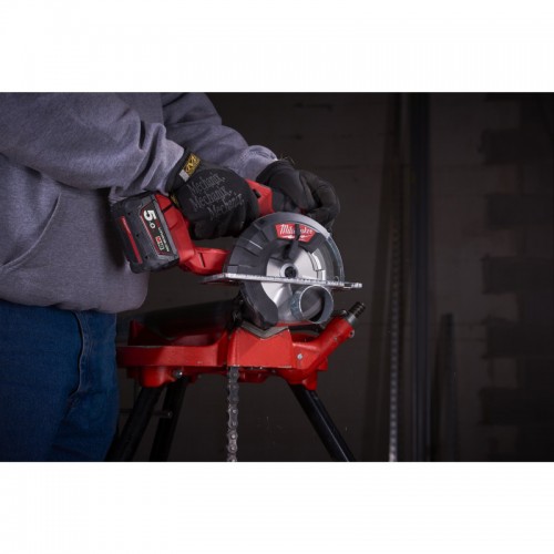 Пила дисковая аккумуляторная бесщеточная по металу MILWAUKEE M18 FMCS-502X Ø150мм (ЗУ+2Х5Ач+HDкейс)