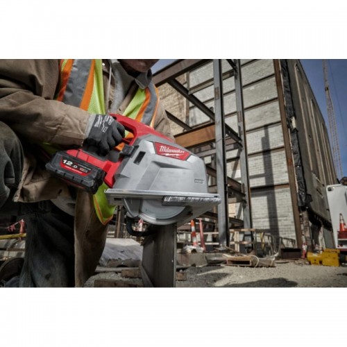 Пила дисковая аккумуляторная бесщеточная по металлу MILWAUKEE M18 FMCS66-0C Ø203мм (каркас)