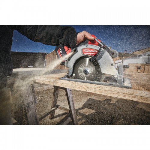 Пила дисковая аккумуляторная бесщеточная MILWAUKEE M18 FCS66-0 Ø190мм (каркас)