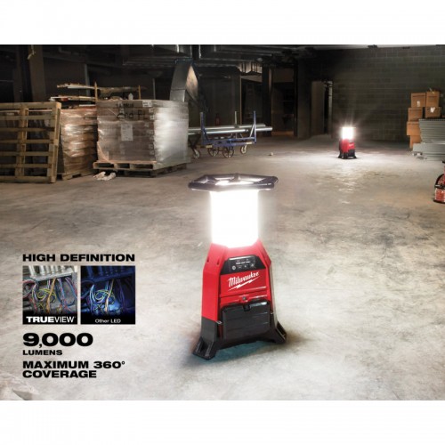 Фонарь светодиодный аккумуляторный MILWAUKEE M18 ONESLDP-0 ONE-KEY с зарядным устройством
