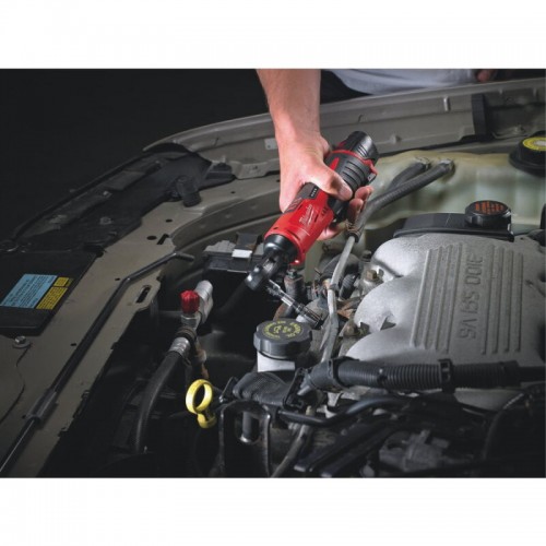 Трещётка аккумуляторная бесщёточная MILWAUKEE 3/8\" (47 Нм) M12 IR-201B (ЗУ+1акк.Х2Ач+сумка)