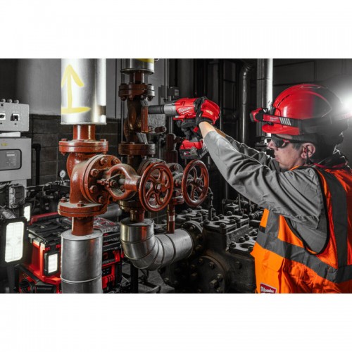 Гайковерт аккумуляторный бесщёточный MILWAUKEE 3/4\" (2034Нм) M18 ONEFHIWF34-0, M18 B5 подарок