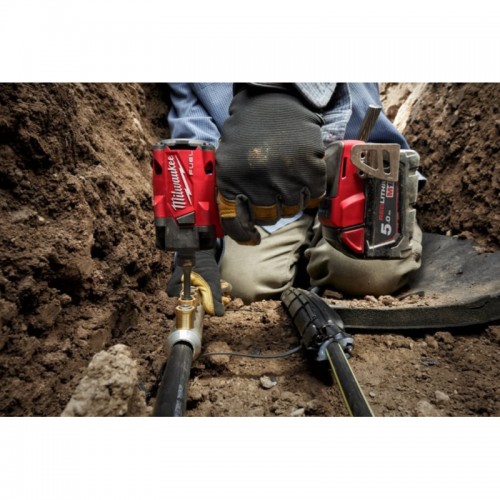 Гайковерт аккумуляторный бесщеточный MILWAUKEE 1/2'' (339Нм) M18 FIW2F12-502X, с кольцом (ЗУ+2Х5Ач)