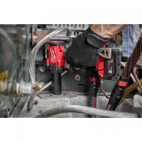 Гайковерт аккумуляторный бесщеточный MILWAUKEE 1/2\" (339 Нм) M18 FIW2P12-502X, с пином (ЗУ+2Х5Ач)