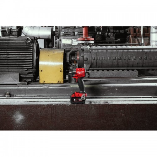 Гайковерт аккумуляторный бесщеточный MILWAUKEE 1/2\" (339 Нм) M18 FIW2P12-502X, с пином (ЗУ+2Х5Ач)