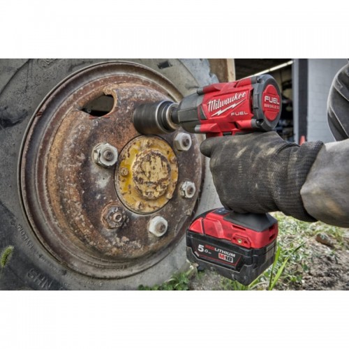 Гайковерт аккумуляторный бесщеточный MILWAUKEE 1/2\" (881Нм) M18 FMTIW2P12-0X, с пином (каркас)