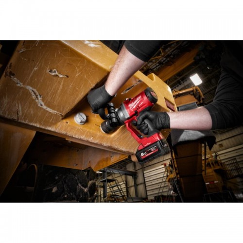 Гайковерт аккумуляторный бесщеточный MILWAUKEE 1'' (2400Нм) M18 ONEFHIWF1-0X, с кольцом (каркас)