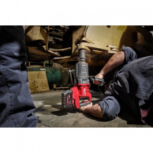 Гайковерт аккумуляторный бесщеточный MILWAUKEE 1'' (2711Нм) M18 ONEFHIWF1D-0C, с кольцом (каркас)