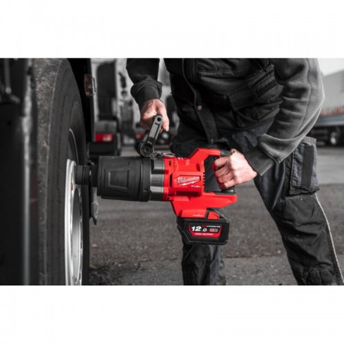Гайковерт аккумуляторный бесщеточный MILWAUKEE 1'' (2711Нм) M18 ONEFHIWF1DS-0C, с кольцом (каркас)