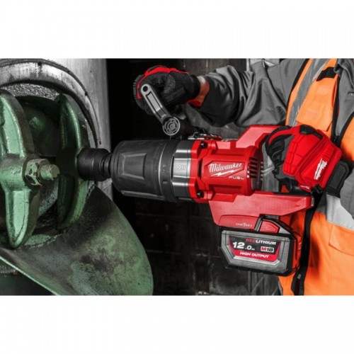 Гайковерт аккумуляторный бесщеточный MILWAUKEE 1'' (2711Нм) M18 ONEFHIWF1DS-0C, с кольцом (каркас)