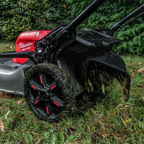 Газонокосилка аккумуляторная бесщёточная самоходная MILWAUKEE (53см) M18F2LM53-0 (2Х18В) (каркас)