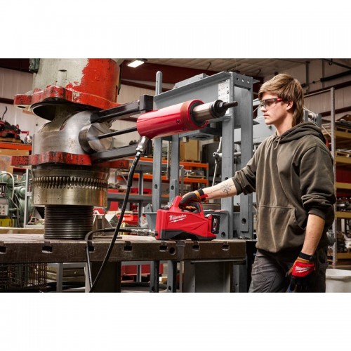 Насос вспомогательный аккумуляторный гидравлический MILWAUKEE M18 HMP700-501 (ЗУ+1Х5Ач)