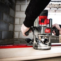 Фрезер акумуляторний кромковий безщітковий MILWAUKEE M18 FR12KIT-0P (каркас+підошви)