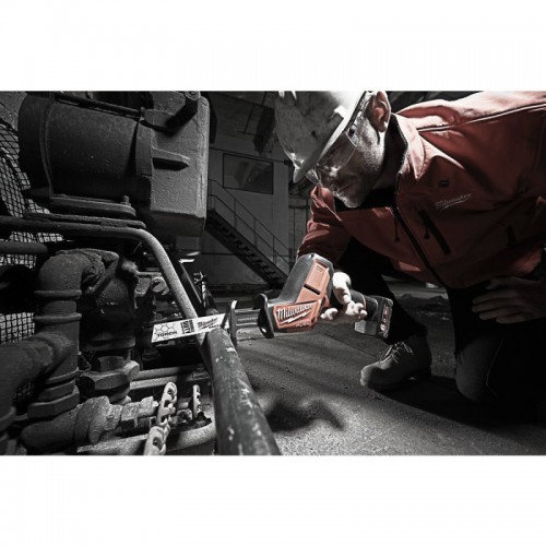 Пила сабельная аккумуляторная бесщеточная MILWAUKEE M12 CHZ-0 (каркас)
