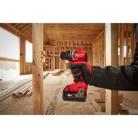 Дрель-шуруповёрт аккумуляторная бесщёточная ударная MILWAUKEE M18 BLPDRC-422С (60Нм) (ЗУ+2ак.+кейс)