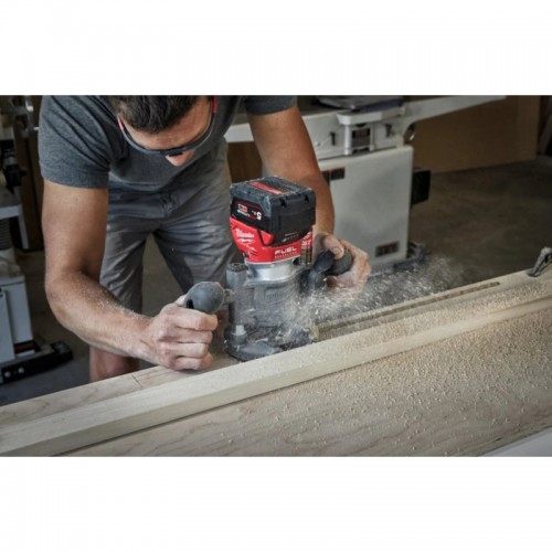 Фрезер аккумуляторный кромочный MILWAUKEE M18 FTR8-0X (каркас+HDкейс)