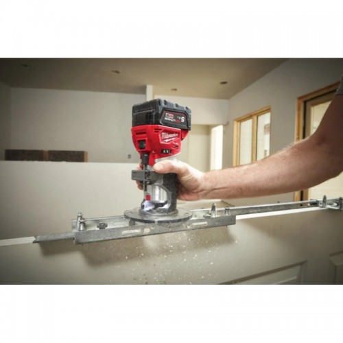 Фрезер аккумуляторный кромочный MILWAUKEE M18 FTR8-0X (каркас+HDкейс)